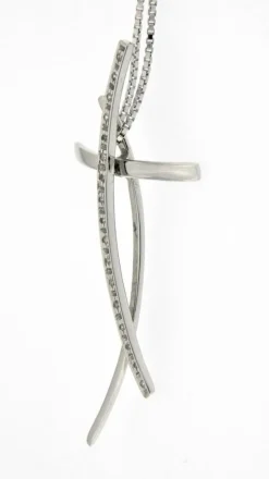 Collier croix et diamants