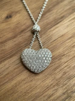 Collier cœur en diamants