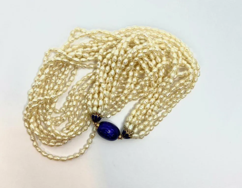 Collier de 10 rangs de perles de culture BIWA, fermoir en or 18 carats émaillé