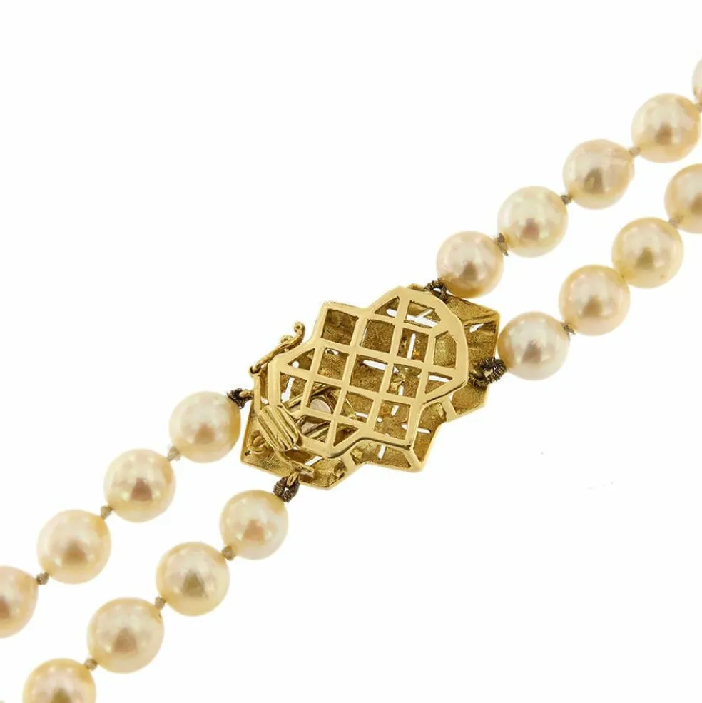 Collier de perles à deux rangs
