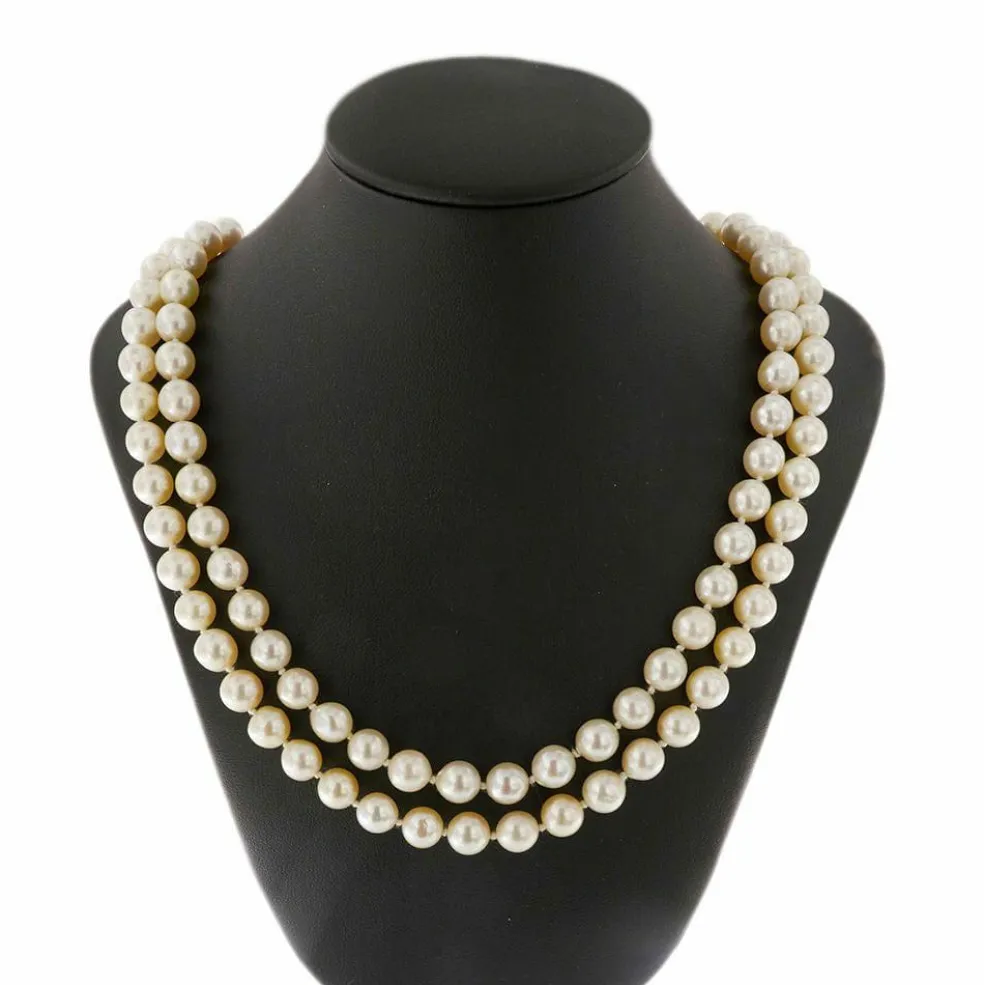 Collier de perles à deux rangs