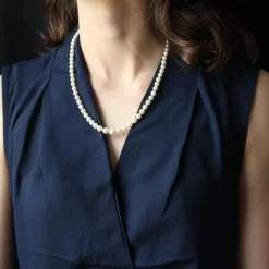 Collier de perles de culture en chute