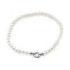 Collier de perles japonaises avec fermoir en or blanc