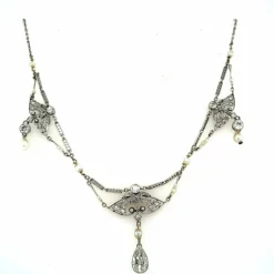 Collier de perles naturelles édouardiennes en diamants en platine