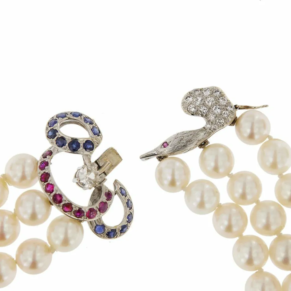 Collier de perles trois rangs