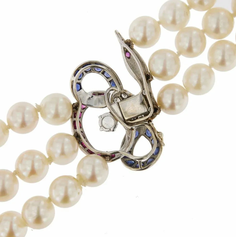 Collier de perles trois rangs