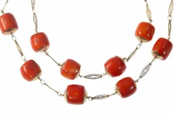 Collier double rang avec perles de corail