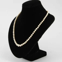 Collier en chute de perles de culture