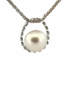 Collier en or 18 carats diamants et perle de culture