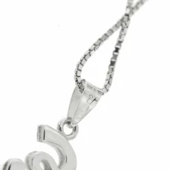 Collier en or avec E et diamants