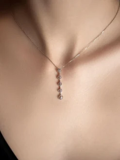 Collier en Or blanc 18 carats, diamants 0,15ct