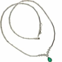 Collier en or blanc avec diamants et goutte d'émeraude
