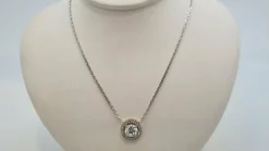 Collier en Or blanc, diamants de synthèse