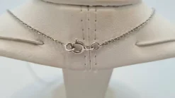 Collier en Or blanc, diamants de synthèse
