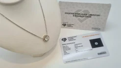 Collier en Or blanc, diamants de synthèse