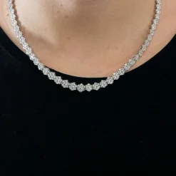 Collier en or blanc et diamants