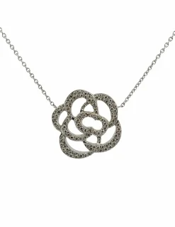 Collier en or blanc et diamants motif pétale de rose