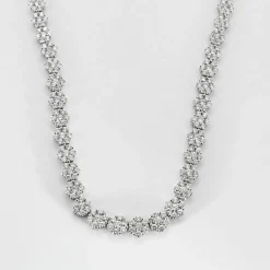 Collier en or blanc et diamants