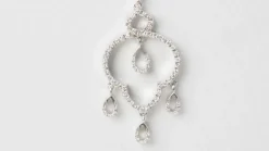 Collier en or blanc et diamants