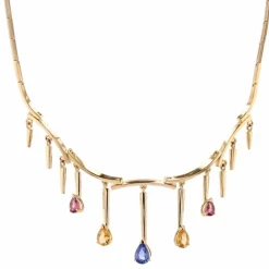 Collier en or et ses saphirs de couleur