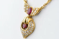 Collier en or jaune 18 carats Diamant et Rubis 1.78 carats