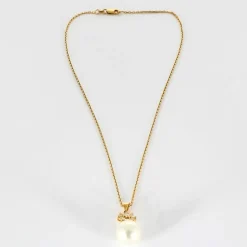 Collier en or jaune diamants et perle de culture