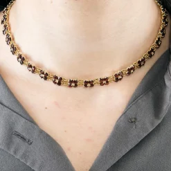 Collier en or jaune et grenat