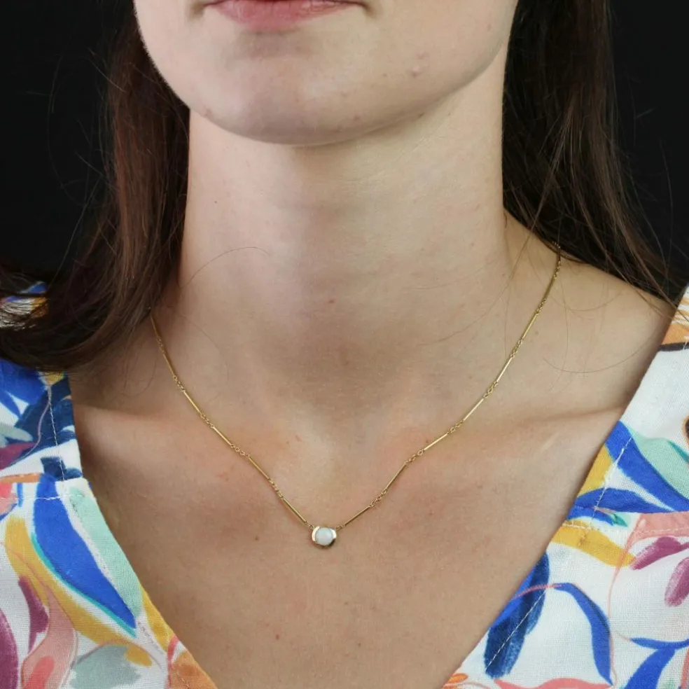 Collier en or maille bâtonnets et son opale