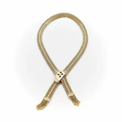 collier en or tressé avec fermoir à boucle et pompons