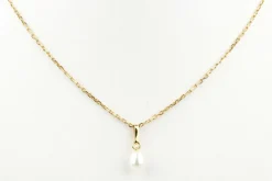 Collier et pendentif perle en or jaune
