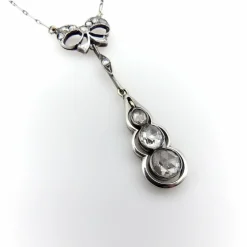 Collier goutte de diamant en or