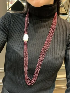 Collier grenats perles baroques, fermoir Bakélite