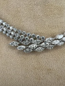 Collier haut de gamme Marquise et Diamant Rond