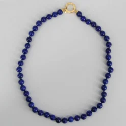 Collier lapis lazuli et son fermoir en or