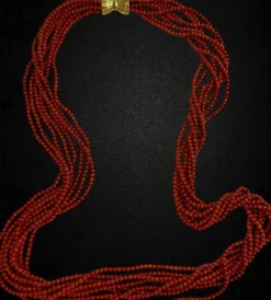 Collier long multi-rangs en corail rouge méditerranéen