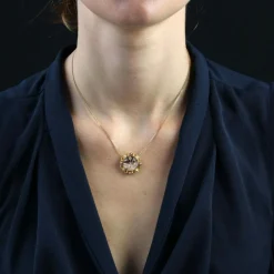Collier Médaillon ancien perle diamants
