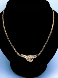 Collier motif central diamants