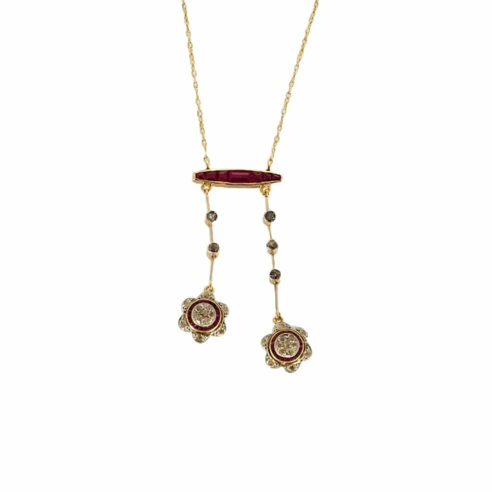 Collier négligé en or jaune, rubis synthètiques et diamants