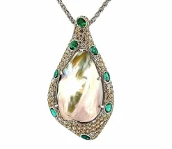 Collier or , diamants , mabe de Tahiti et émeraudes