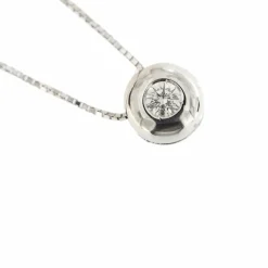 Collier or blanc avec diamant de 0,15 ct