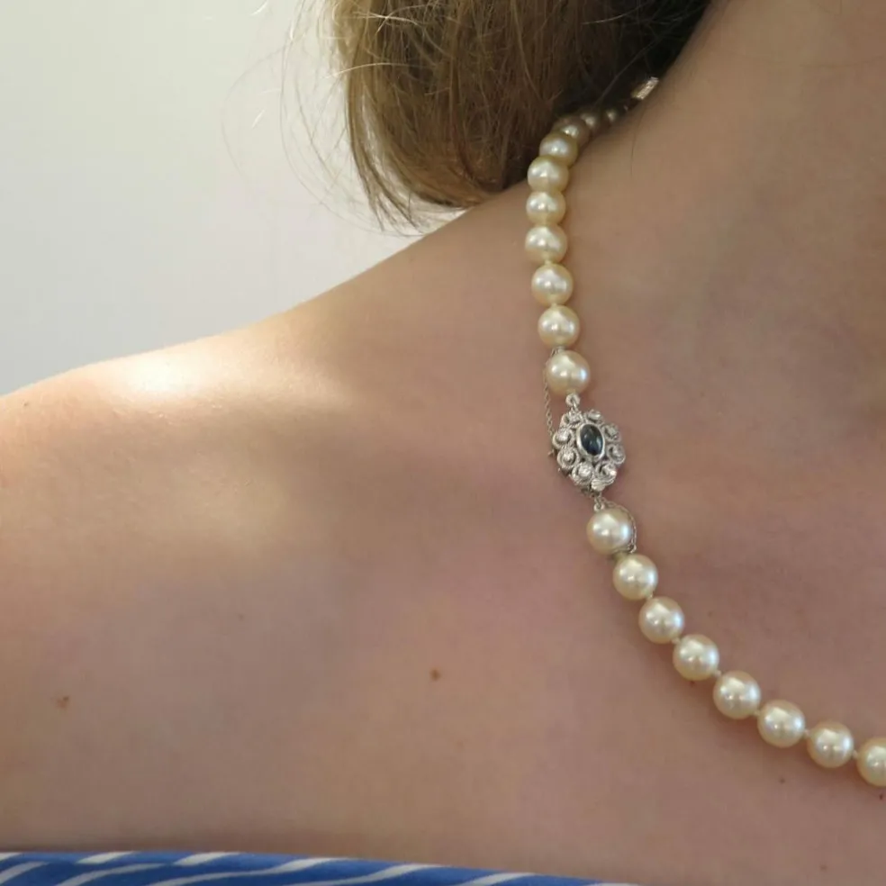 Collier or blanc en perle de culture