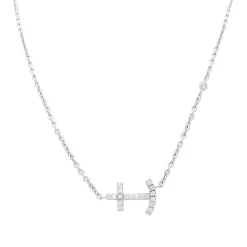 Collier or blanc et diamants.