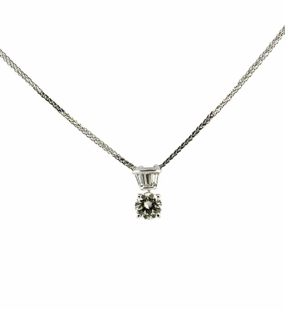 Collier or blanc solitaire diamant 0,52 carat