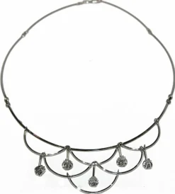 Collier or gris draperie en diamants