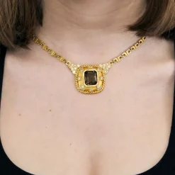 Collier or jaune, diamant et quartz
