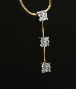 Collier Orné de Diamants Pavés