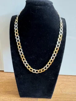 Collier ou jaune ou blanc