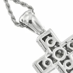 Collier Pendentif croix et diamants