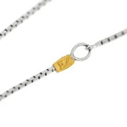 Collier pendentif croix et diamants