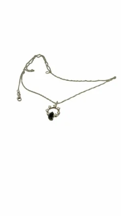 Collier pendentif en or blanc 18 carats diamants et saphir